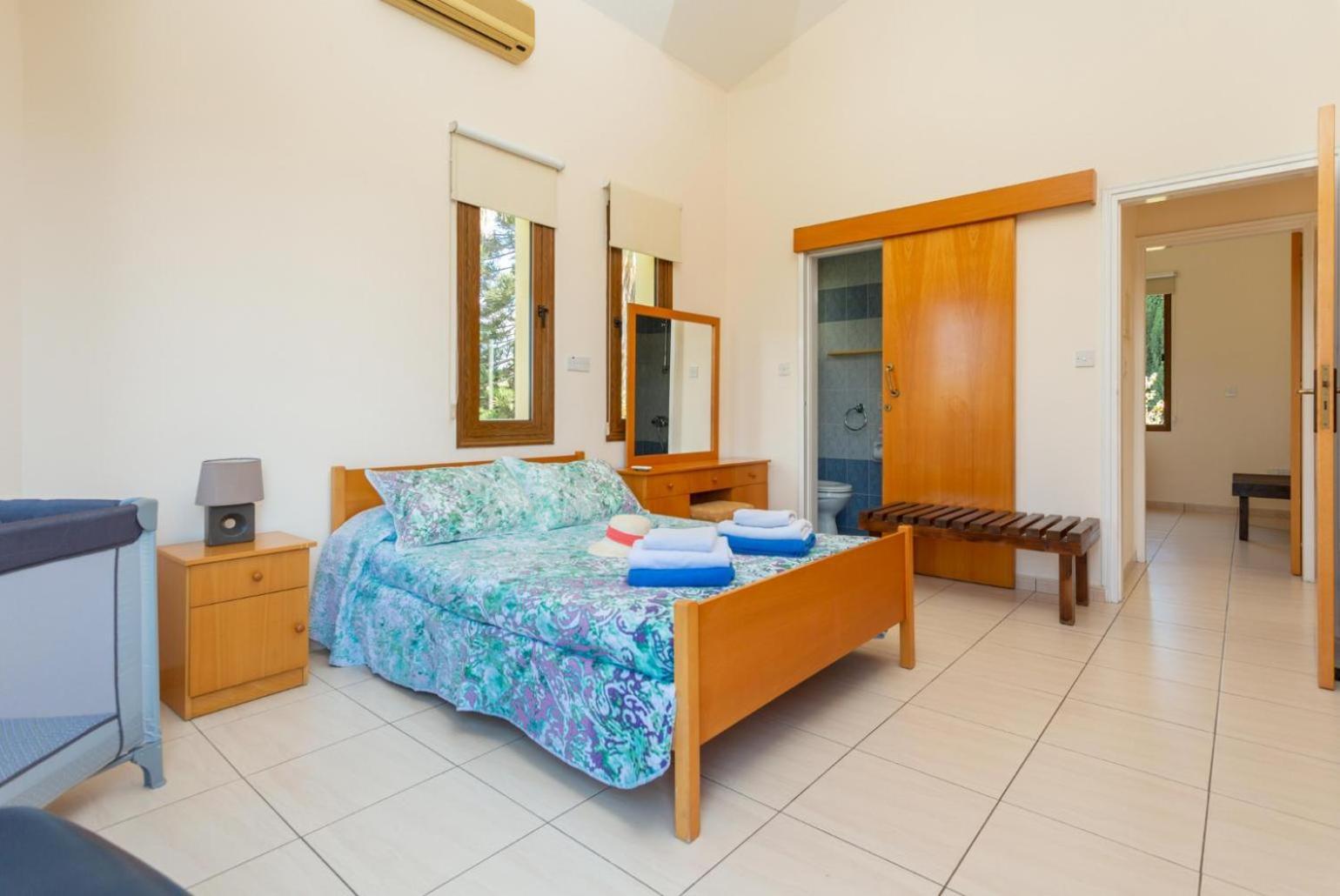 Villa Halima Fostira Polis Bagian luar foto