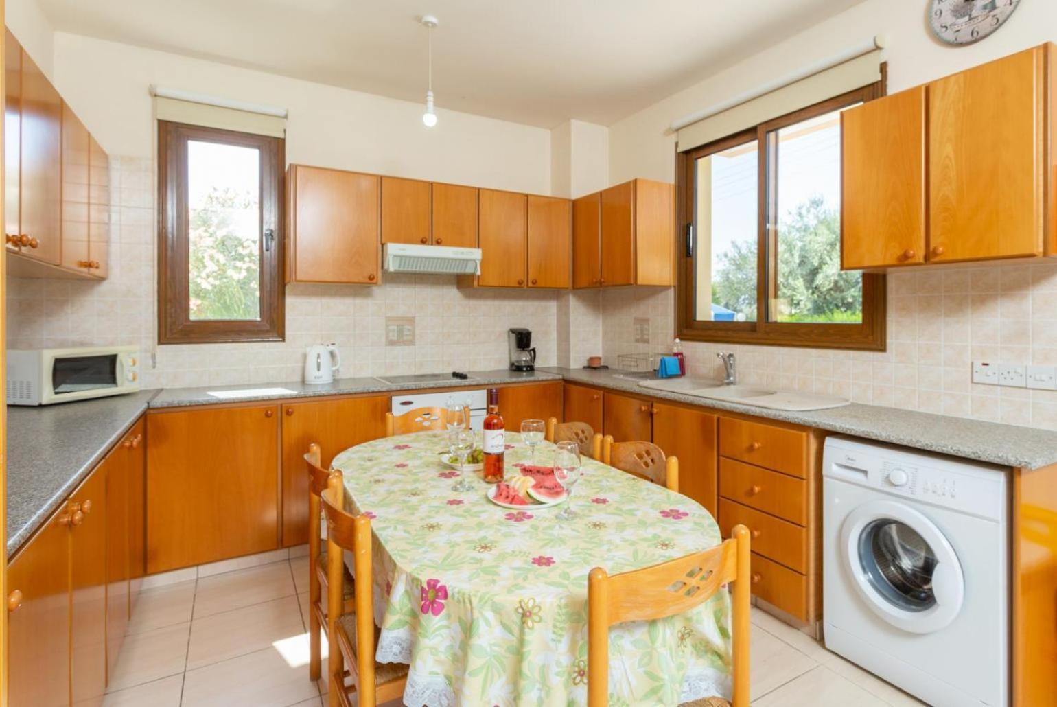 Villa Halima Fostira Polis Bagian luar foto